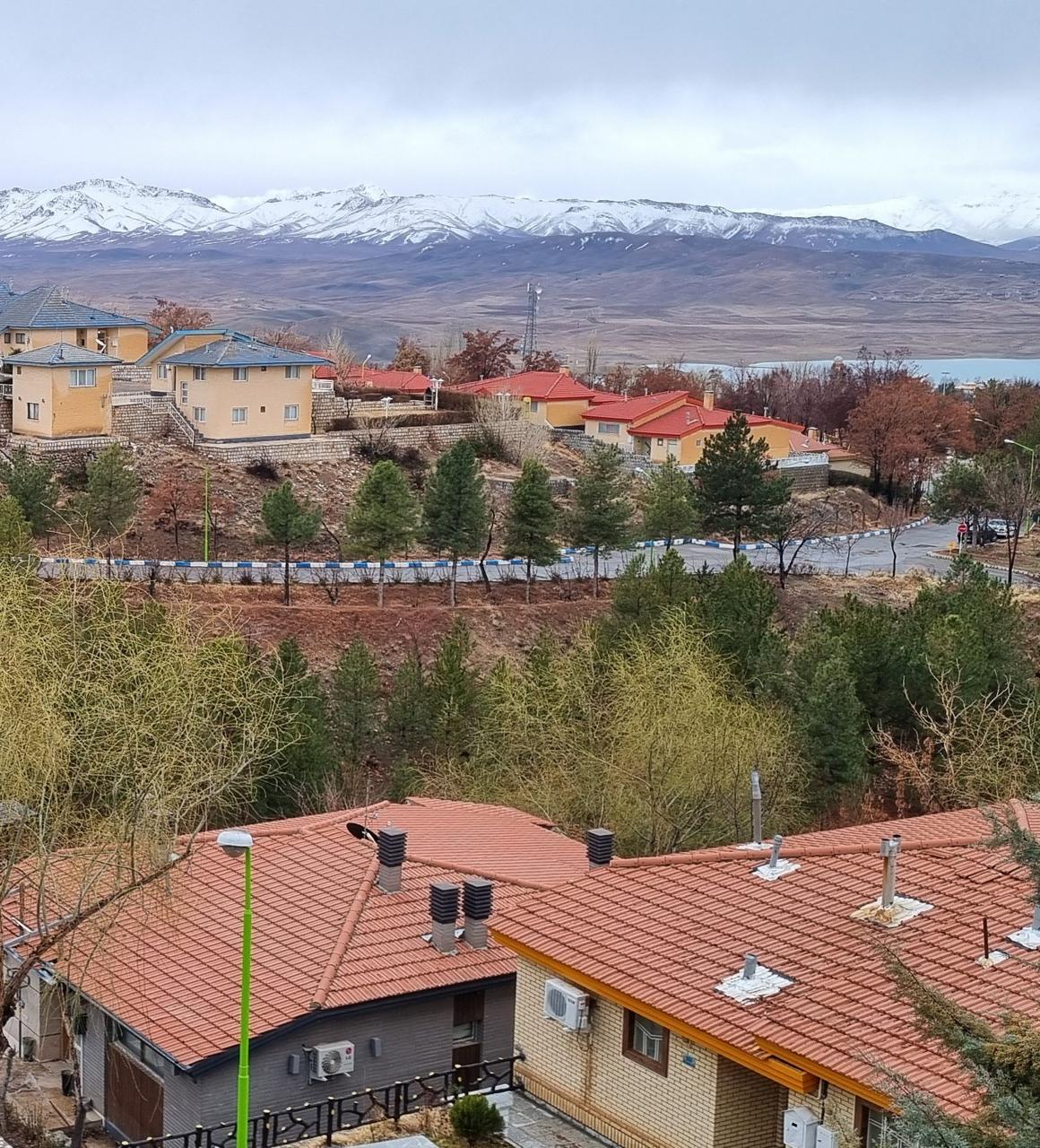 نمای بیرونی ویلای لیان چادگان